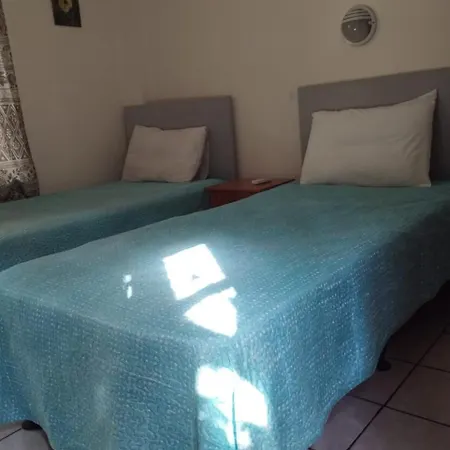 Antony's Garden House Couette-café Episkopi (Limassol)