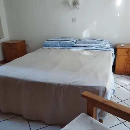 Bed & Breakfast Antony's Garden House Episkopi (Limassol)