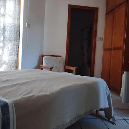 Antony's Garden House 3*